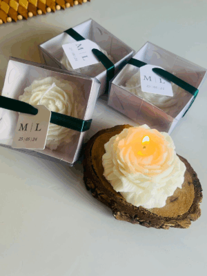 Lembracinha com vela aromática de Rosa com Caixa 60g